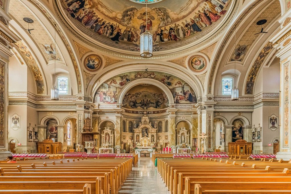 st-hyacinth-scaled-cp A view of the altar at St Hyacinth Basilica in Chicago - a beautiful scene for a funeral ceremony